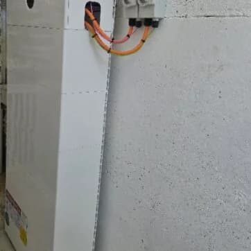 DC-Coupled GoodWe ESA 41.6kWh Battery Pack Installed in Holland Park West - Image 1