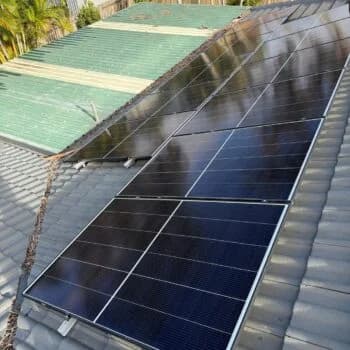 13.3kW System with GoodWe 49.9kWh Battery Pack installed in Hillcrest - Image 2