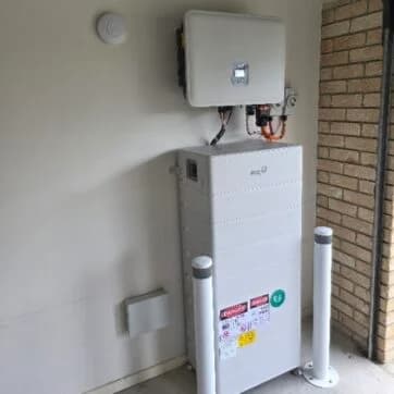 AC-Coupled FOX ESS 41.93kWh Battery Pack Installed in Flagstone - Image 2