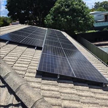 8.8kW System with FOX ESS 41.93kWh Battery Pack in Loganlea - Image 3
